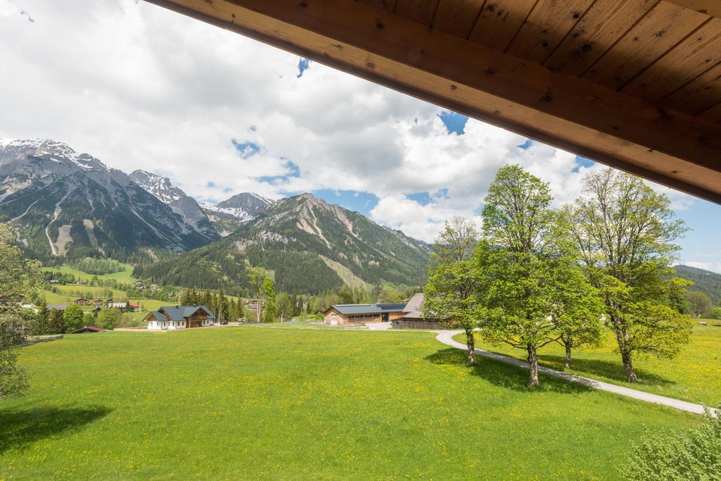 Bio-Holzhaus Und Landhaus Heimat Ramsau am Dachstein Exterior photo
