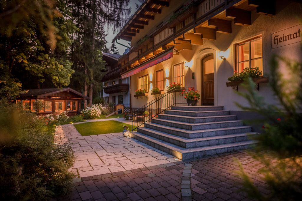 Bio-Holzhaus Und Landhaus Heimat Ramsau am Dachstein Exterior photo