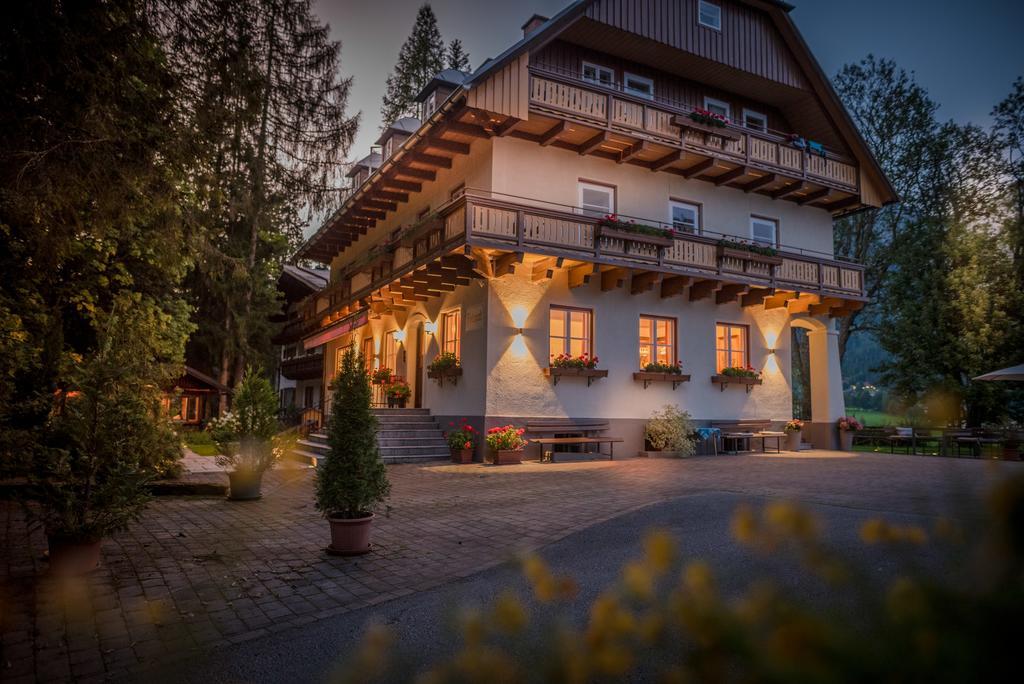 Bio-Holzhaus Und Landhaus Heimat Ramsau am Dachstein Exterior photo
